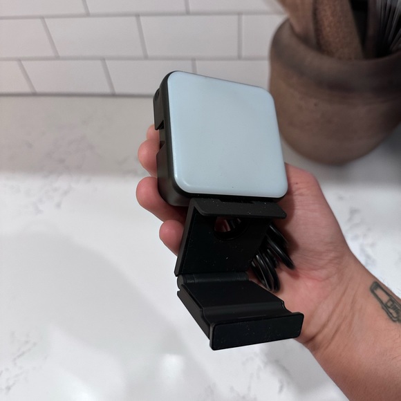 Clip on monitor ring light - Picture 4 of 8